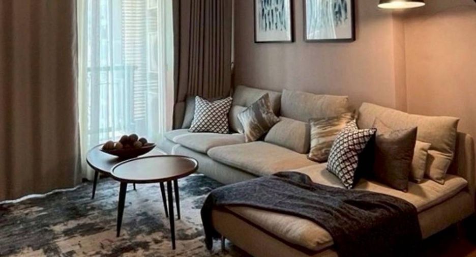 For rent 2 bedrooms condo in Pathum Wan, Bangkok