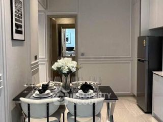 For rent 2 bedrooms condo in Bang Rak, Bangkok