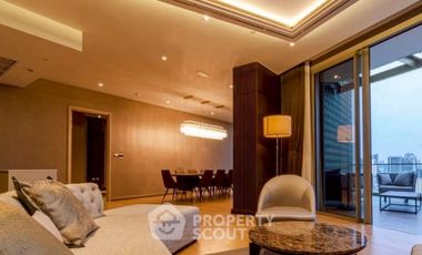 Condo en alquiler de 3 habitaciones en Khlong San, Bangkok