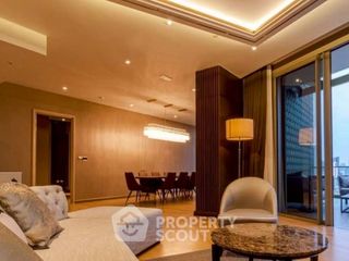 Wohnung zur Miete mit 3 Zimmer in Khlong San, Bangkok