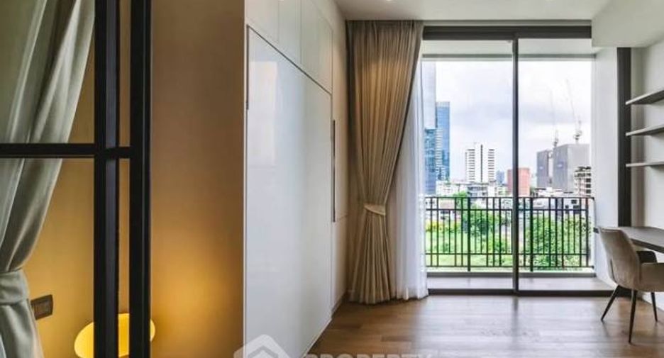 Condo en alquiler de 2 habitaciones en Pathum Wan, Bangkok