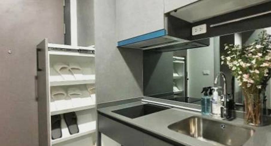 For rent 1 bed condo in Bang Rak, Bangkok