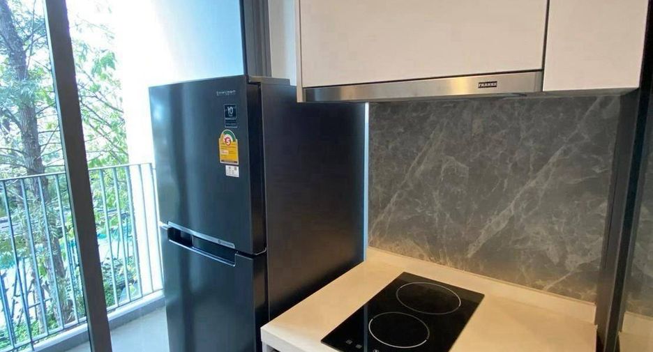 Condo en alquiler de 1 habitaciones en Bang Na, Bangkok