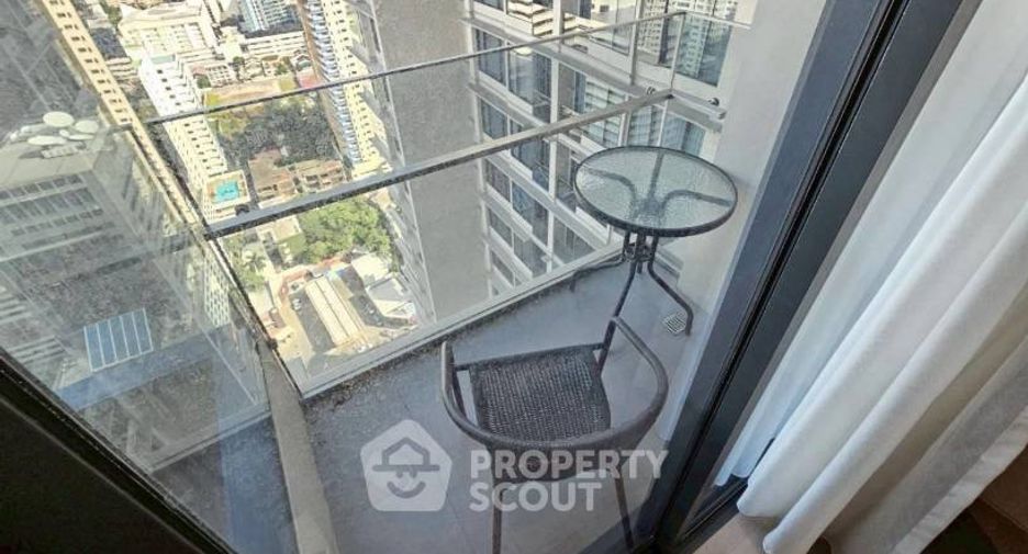 Condo en alquiler de 2 habitaciones en Watthana, Bangkok