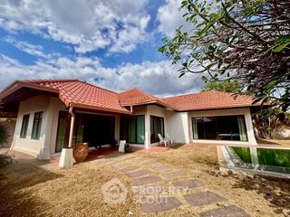 Villa en alquiler de 3 habitaciones en Huay Yai, Pattaya
