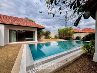 Villa en alquiler de 3 habitaciones en Huay Yai, Pattaya