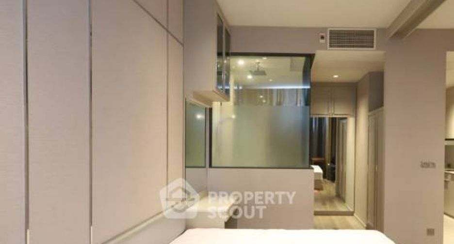 For rent 1 bed condo in Bang Rak, Bangkok