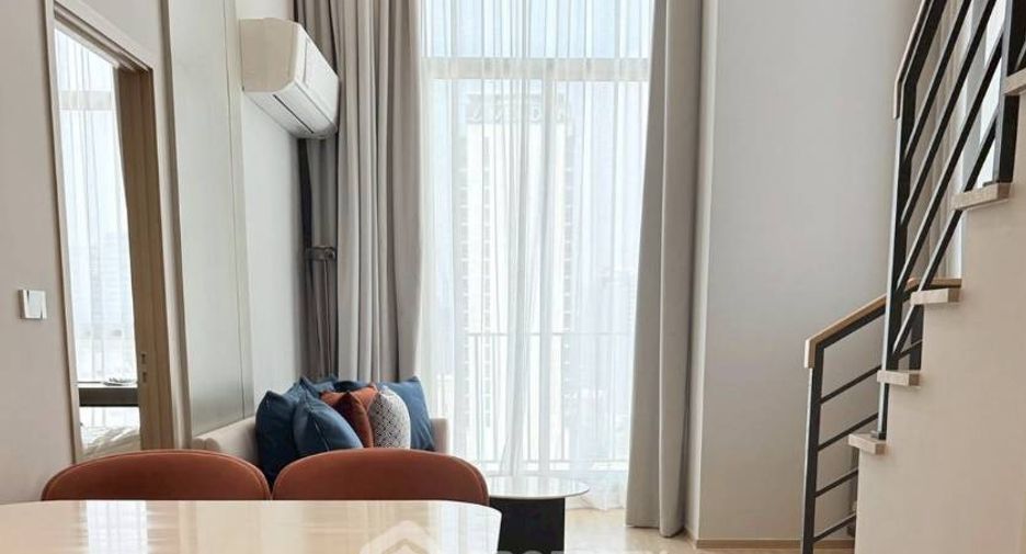 For rent 2 bedrooms condo in Bang Rak, Bangkok