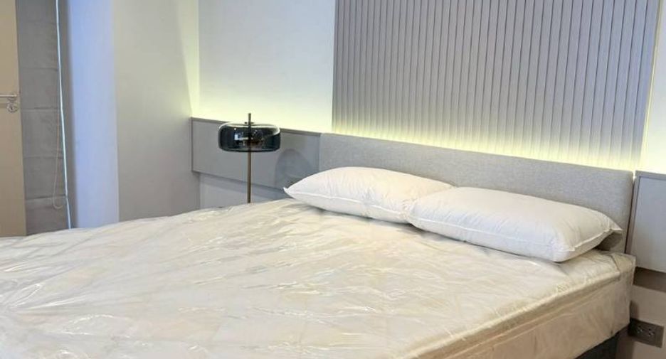 For rent 2 bedrooms condo in Bang Rak, Bangkok