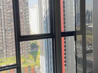 Wohnung zur Miete mit 2 Zimmer in Huai Khwang, Bangkok