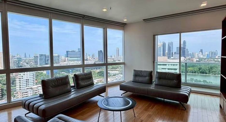 Wohnung zur Miete mit 3 Zimmer in Khlong Toei, Bangkok