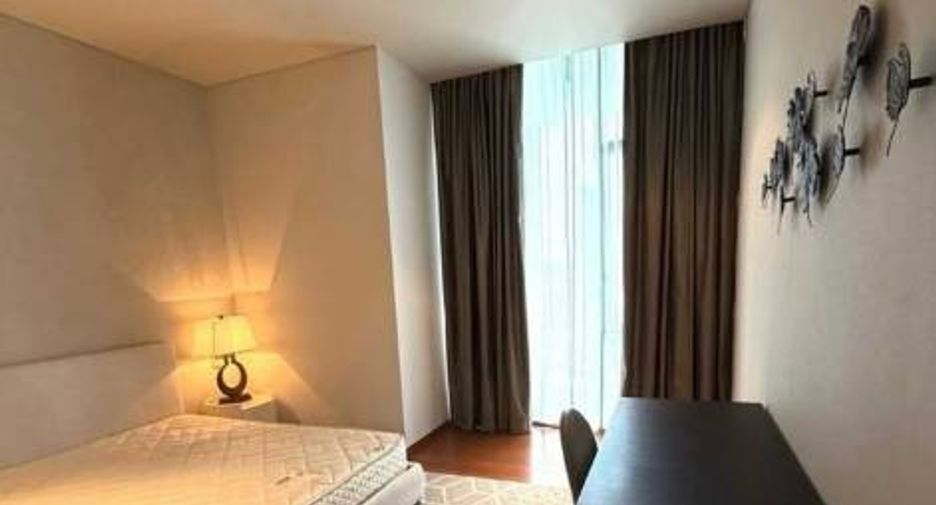 For rent 2 bedrooms condo in Sathon, Bangkok