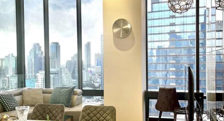 For rent 2 bedrooms condo in Bang Rak, Bangkok