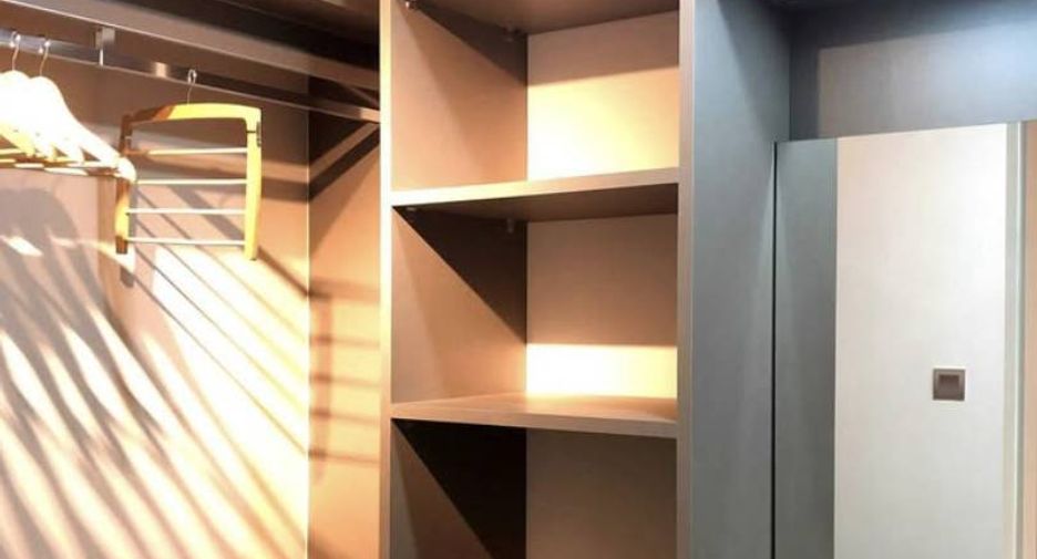 For rent 2 bedrooms condo in Bang Rak, Bangkok