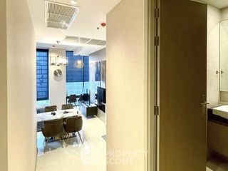 For rent 2 bedrooms condo in Bang Rak, Bangkok