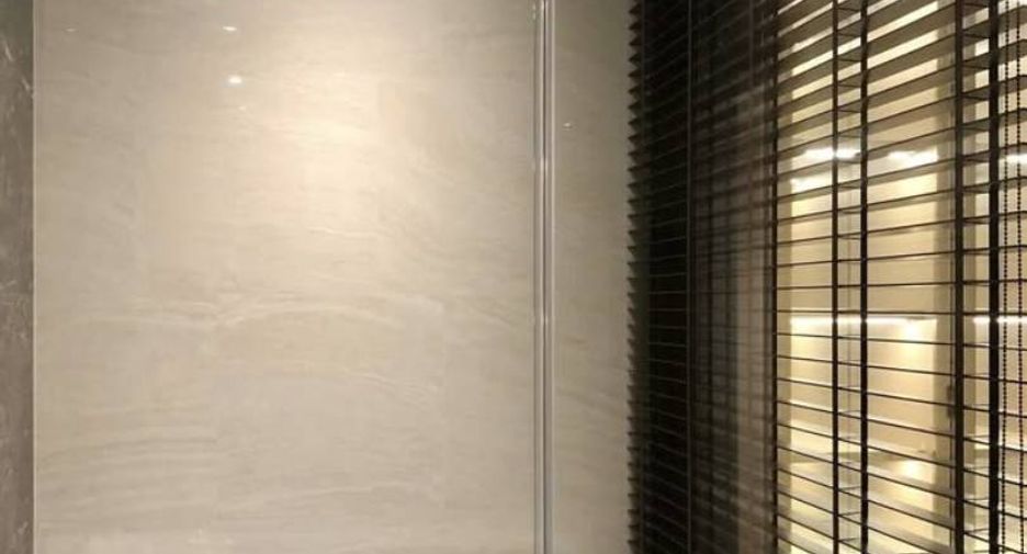 For rent 2 bedrooms condo in Bang Rak, Bangkok