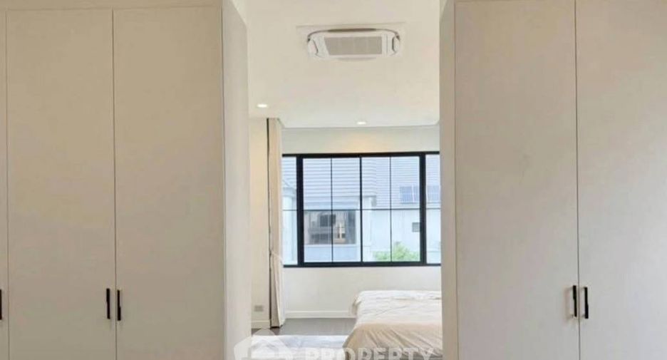 For rent 4 bedrooms house in Bang Khen, Bangkok