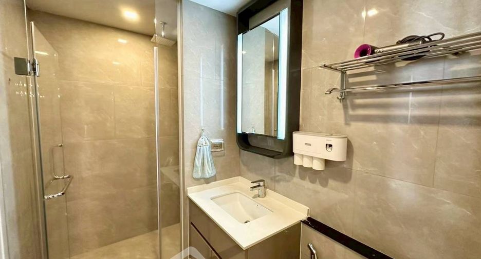 À louer 1 chambre condo à Huai Khwang, Bangkok