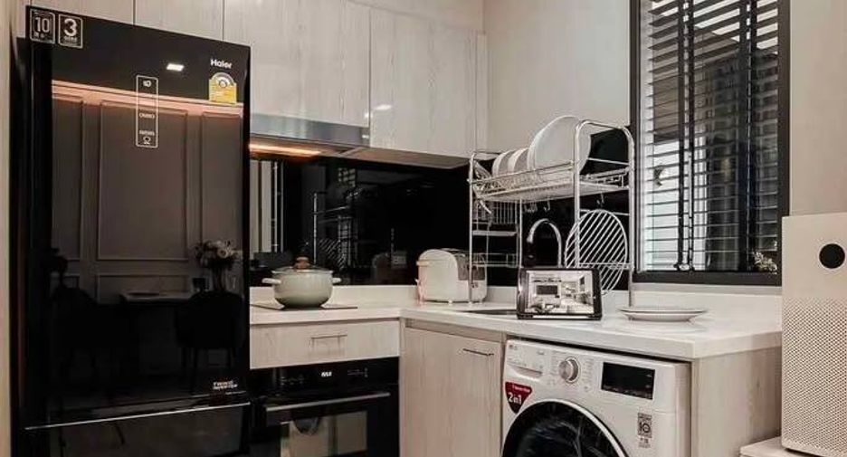 For rent 1 bed condo in Pathum Wan, Bangkok