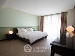 For rent 2 bedrooms apartment in Watthana, Bangkok