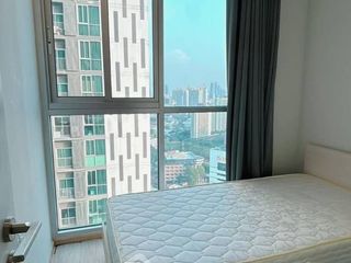 Wohnung zur Miete mit 2 Zimmer in Huai Khwang, Bangkok