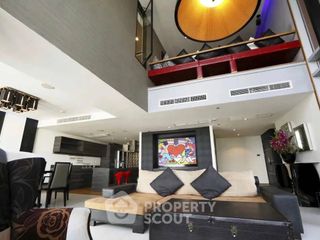À louer 5 chambres condo à Pathum Wan, Bangkok