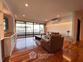 For rent 3 bedrooms apartment in Khlong Toei, Bangkok