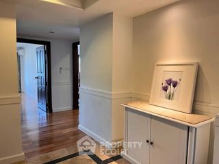For rent 3 bedrooms apartment in Khlong Toei, Bangkok