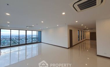 出租 4 卧室 公寓 在 Khlong San, 曼谷