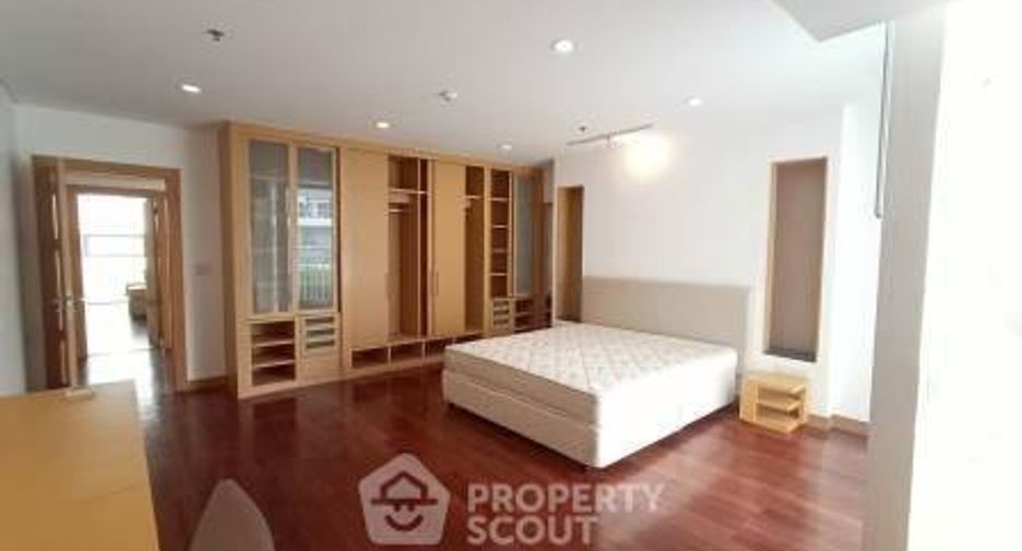 À louer 3 chambres appartement à Watthana, Bangkok