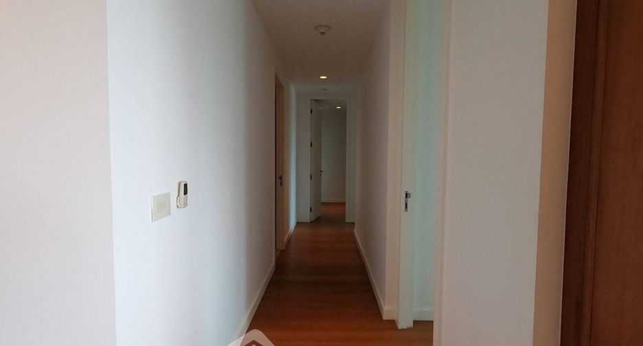 Wohnung zur Miete mit 3 Zimmer in Pathum Wan, Bangkok