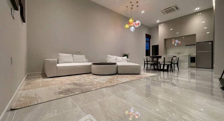 For rent 3 bedrooms villa in Bang Lamung, Chonburi