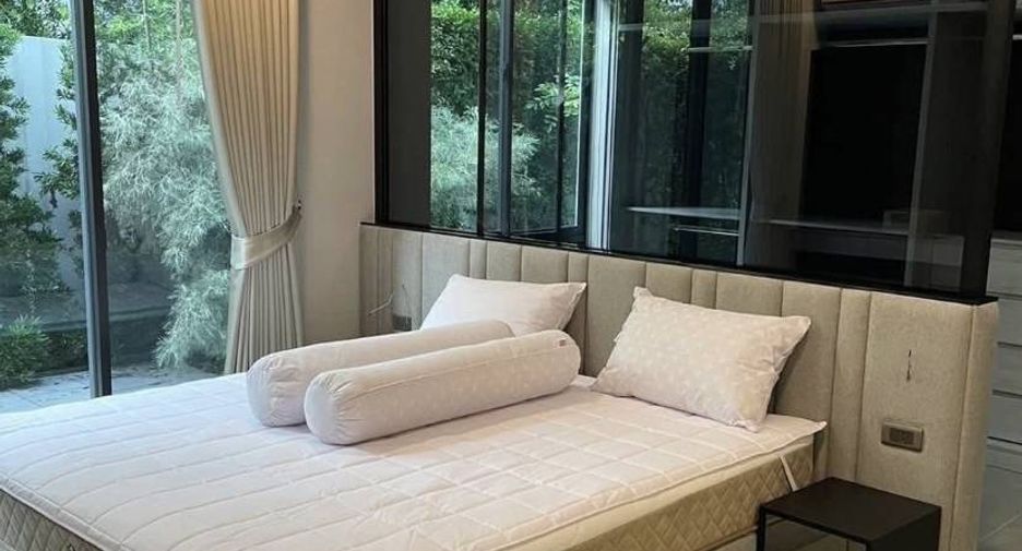 For rent 4 bedrooms house in Saphan Sung, Bangkok
