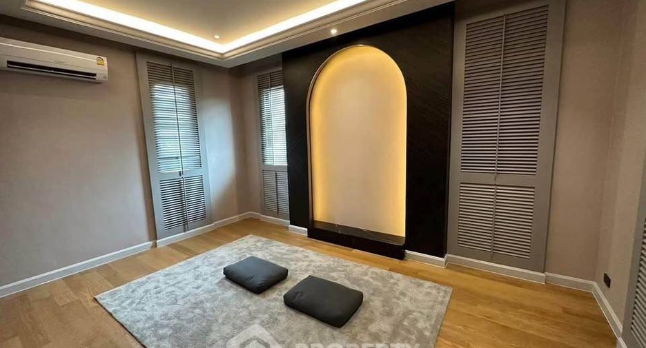 For rent 6 bedrooms house in Saphan Sung, Bangkok