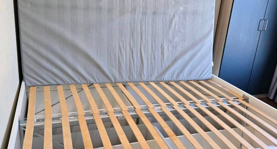 Wohnung zur Miete mit 3 Zimmer in Huai Khwang, Bangkok