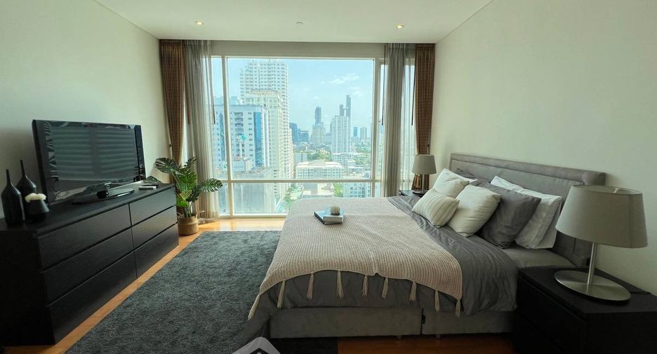 Condo en alquiler de 2 habitaciones en Khlong Toei, Bangkok
