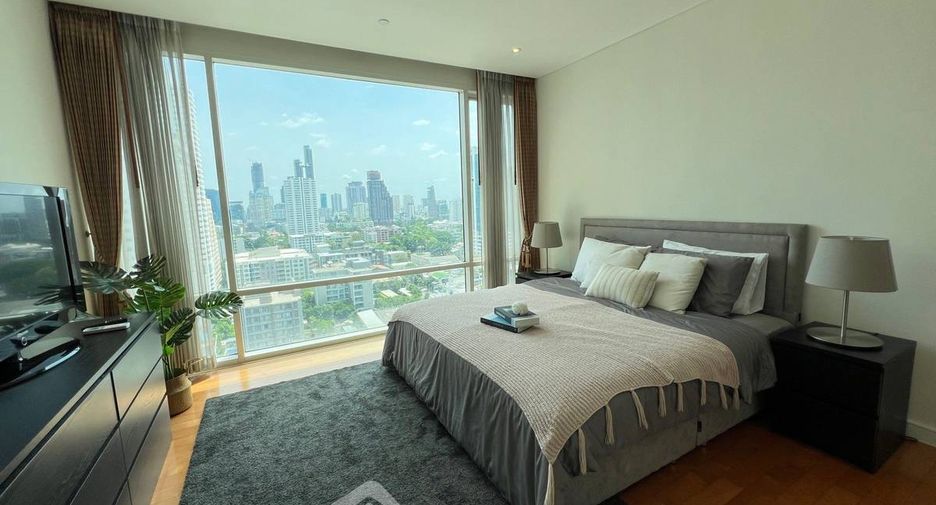 Condo en alquiler de 2 habitaciones en Khlong Toei, Bangkok