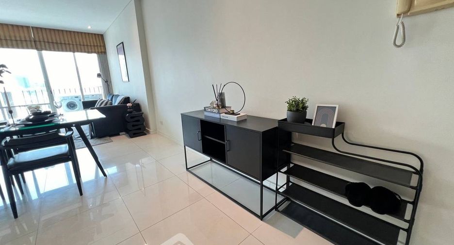Condo en alquiler de 2 habitaciones en Khlong Toei, Bangkok