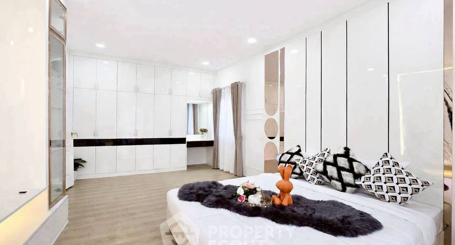 For rent 4 bedrooms house in Bang Lamung, Chonburi