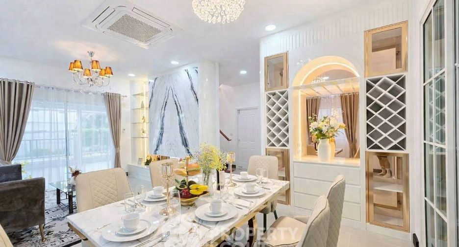 For rent 4 bedrooms house in Bang Lamung, Chonburi