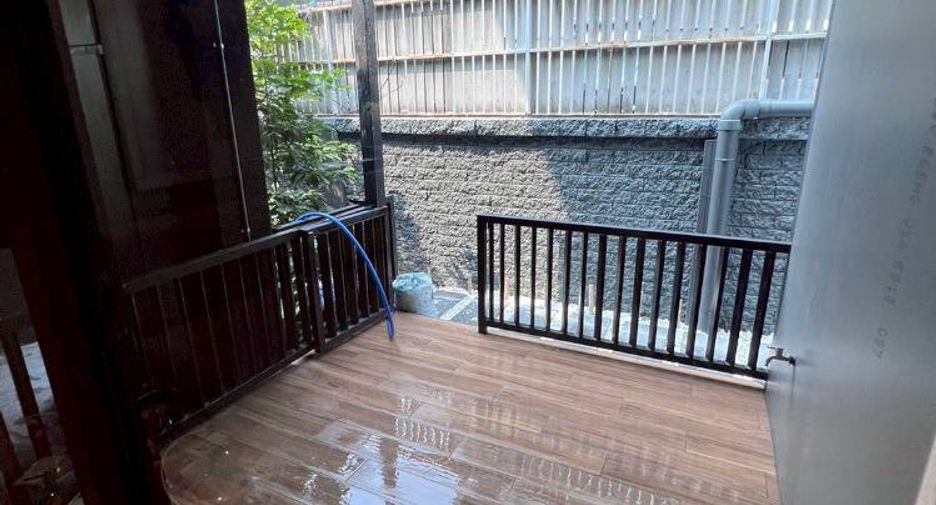 Haus zur Miete mit 7 Zimmer in Suan Luang, Bangkok