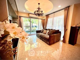 For rent 4 ベッドルーム house in Saphan Sung, Bangkok