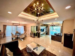 For rent 4 ベッドルーム house in Saphan Sung, Bangkok