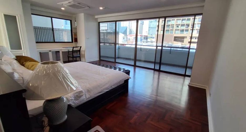 Apartment zur Miete mit 4 Zimmer in Khlong Toei, Bangkok