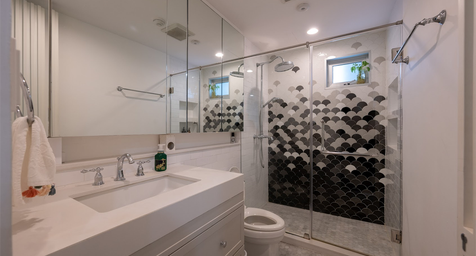 Wohnung zum Kauf mit 2 Zimmer in Huai Khwang, Bangkok