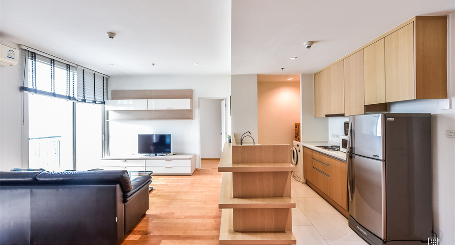 À louer 2 chambres condo 