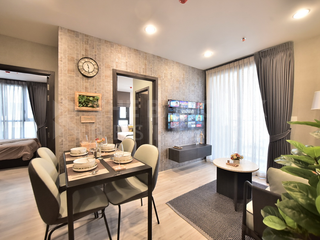À louer 2 chambres condo à Huai Khwang, Bangkok