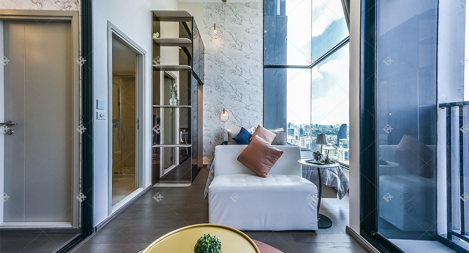 For rent 2 bedrooms condo in Ratchathewi, Bangkok