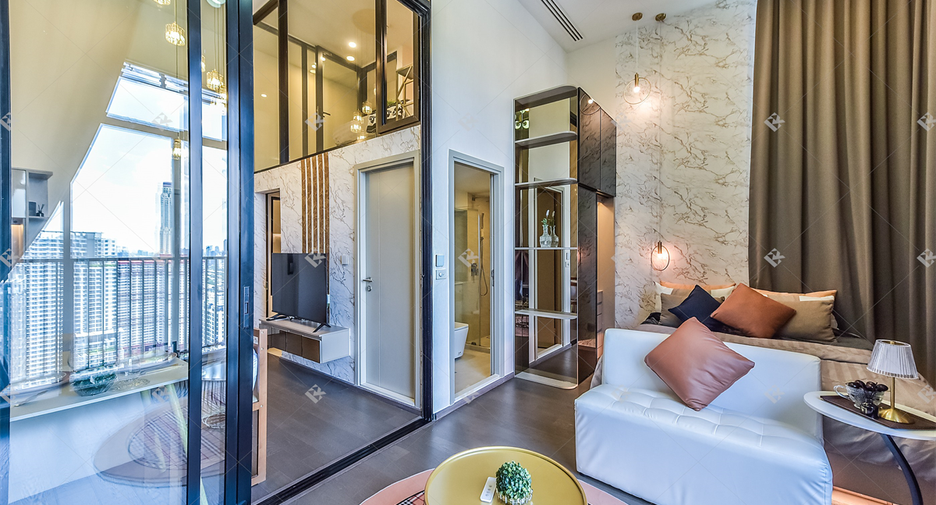 For rent 2 bedrooms condo in Ratchathewi, Bangkok