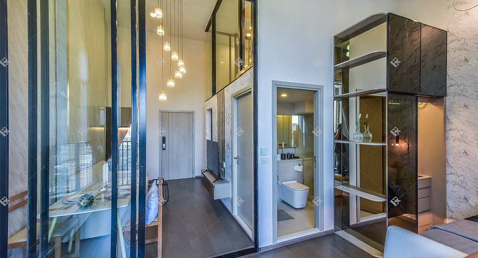 For rent 2 bedrooms condo in Ratchathewi, Bangkok